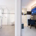 Hotel Digital Kronjuwel By Bright - Self Check-in *