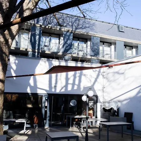 Kronjuwel By Bright - Neu Renoviert - Newly Renovated Hotel