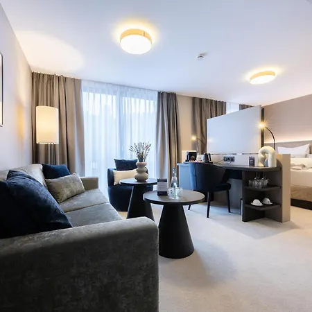 Kronjuwel By Bright - Neu Renoviert - Newly Renovated Hotel Waldkirch