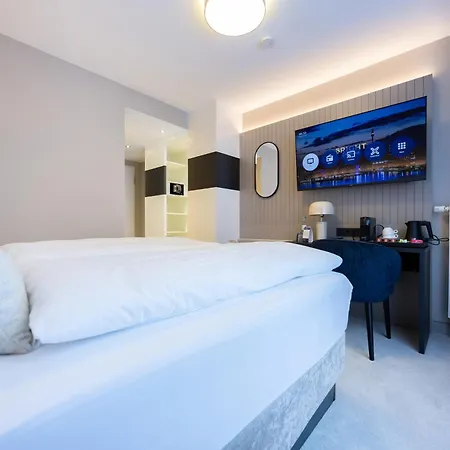 Hotel Kronjuwel By Bright - Neu Renoviert - Newly Renovated *