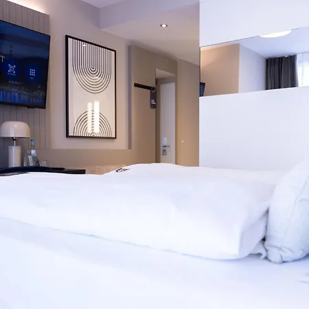 Kronjuwel By Bright - Neu Renoviert - Newly Renovated * Waldkirch