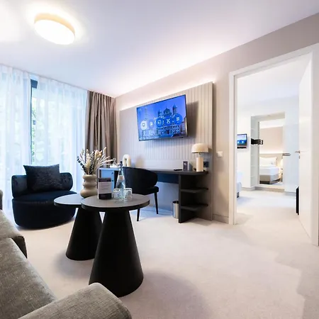 Hotel Kronjuwel By Bright - Neu Renoviert - Newly Renovated *