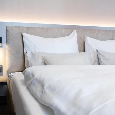 Kronjuwel By Bright - Neu Renoviert - Newly Renovated
